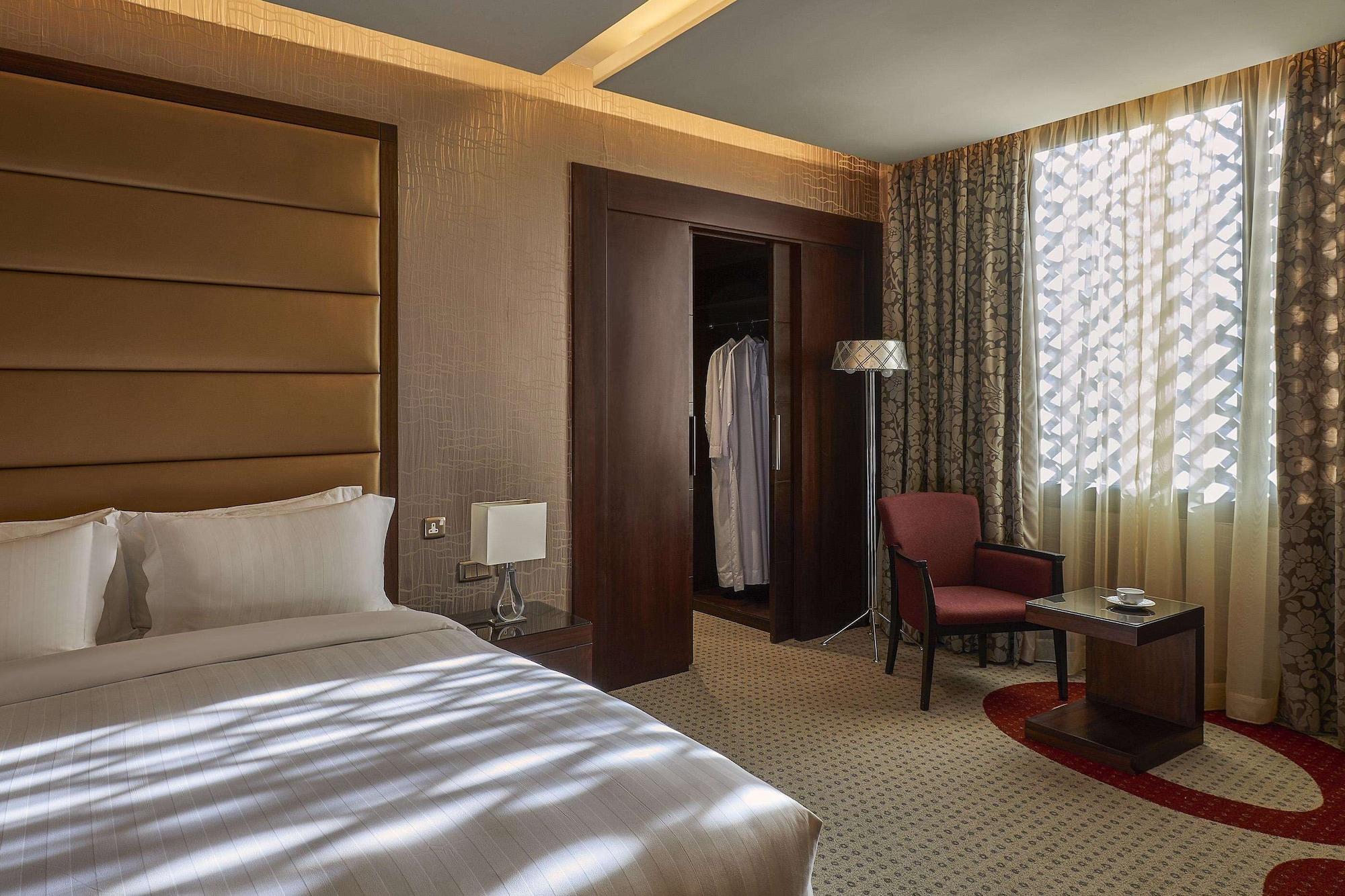 Safir Fintas Hotel Kuwait Kuwait City Exterior photo A room at the hotel