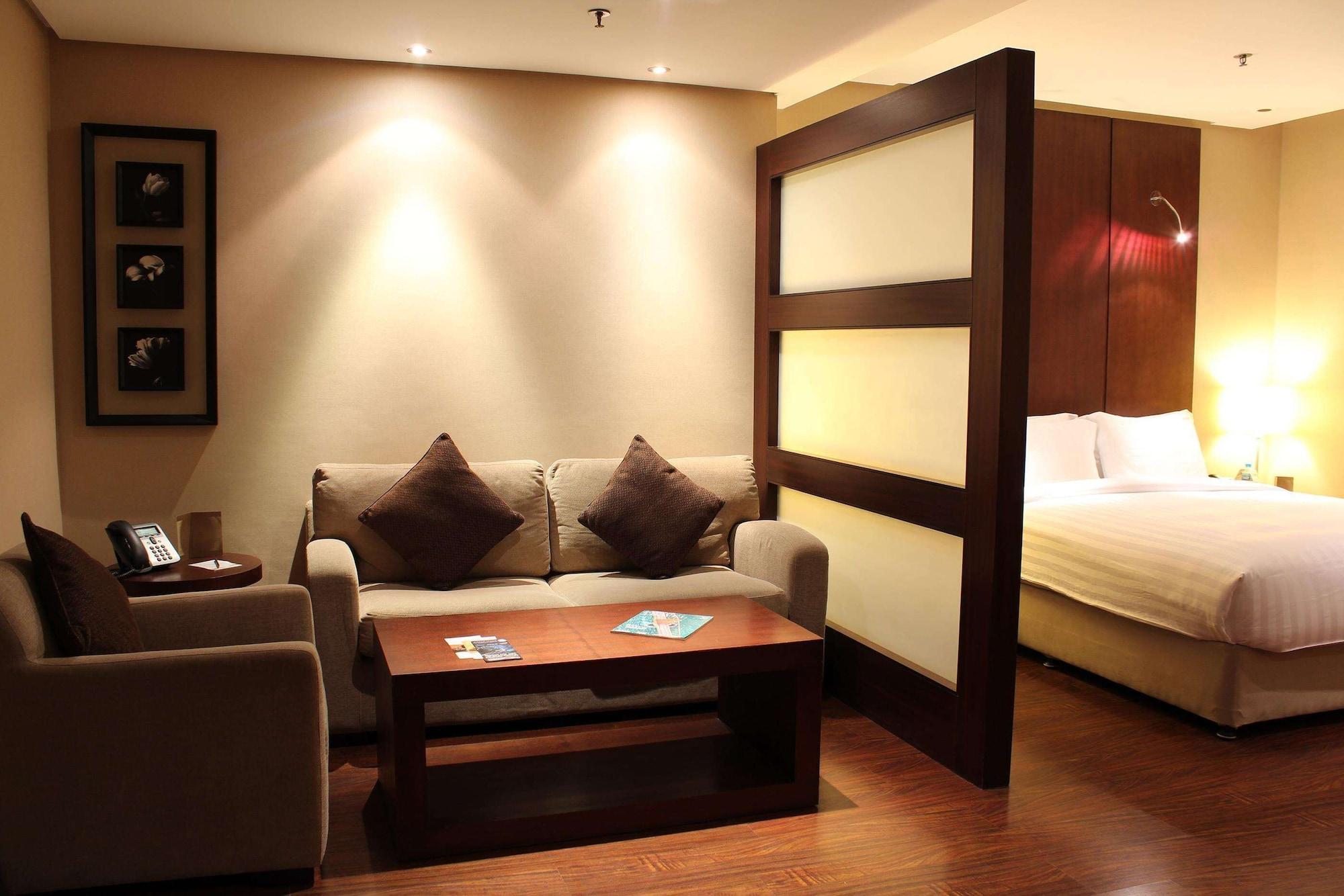 Safir Fintas Hotel Kuwait Kuwait City Exterior photo