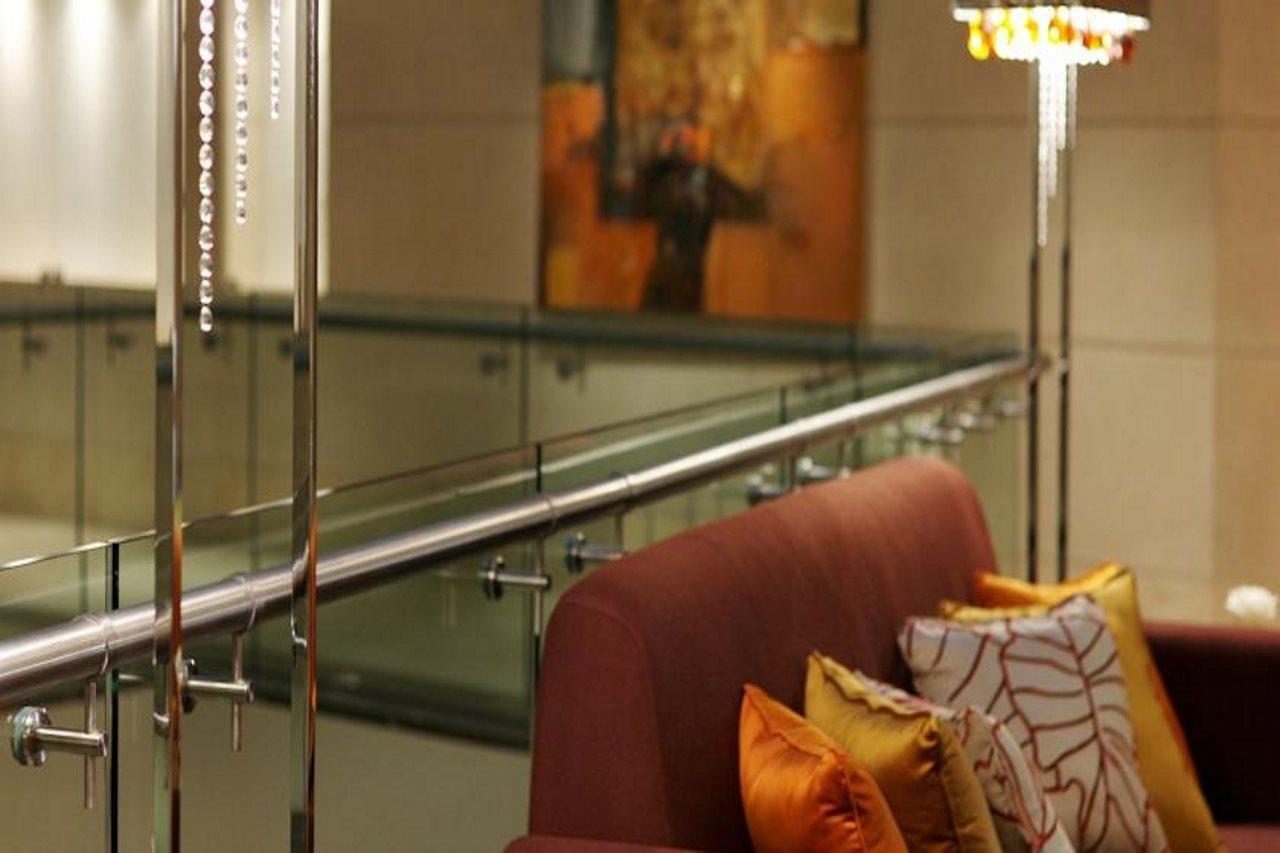 Safir Fintas Hotel Kuwait Kuwait City Exterior photo The interior of the hotel