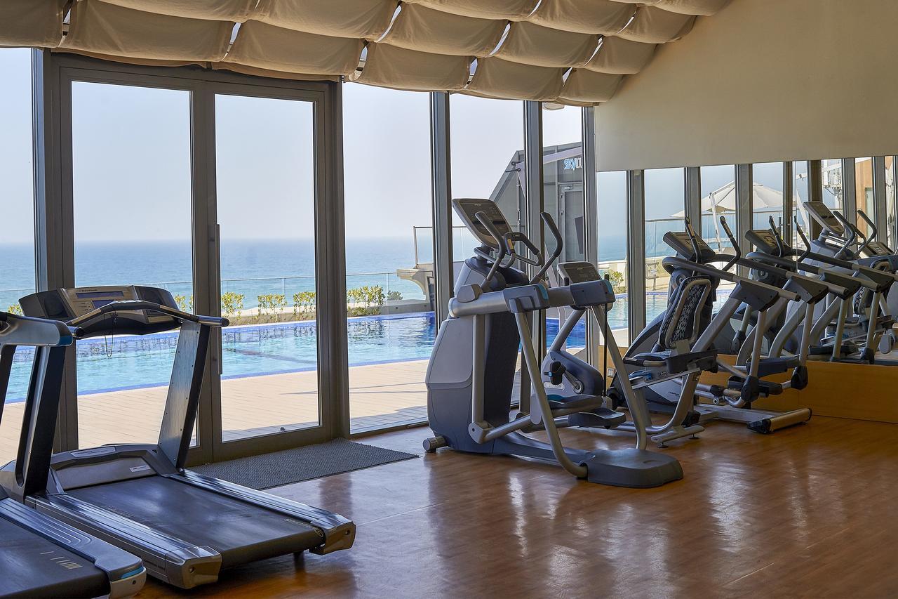 Safir Fintas Hotel Kuwait Kuwait City Exterior photo The gym at the hotel