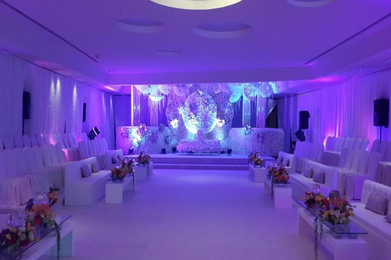 Safir Fintas Hotel Kuwait Kuwait City Exterior photo The Ice Lounge