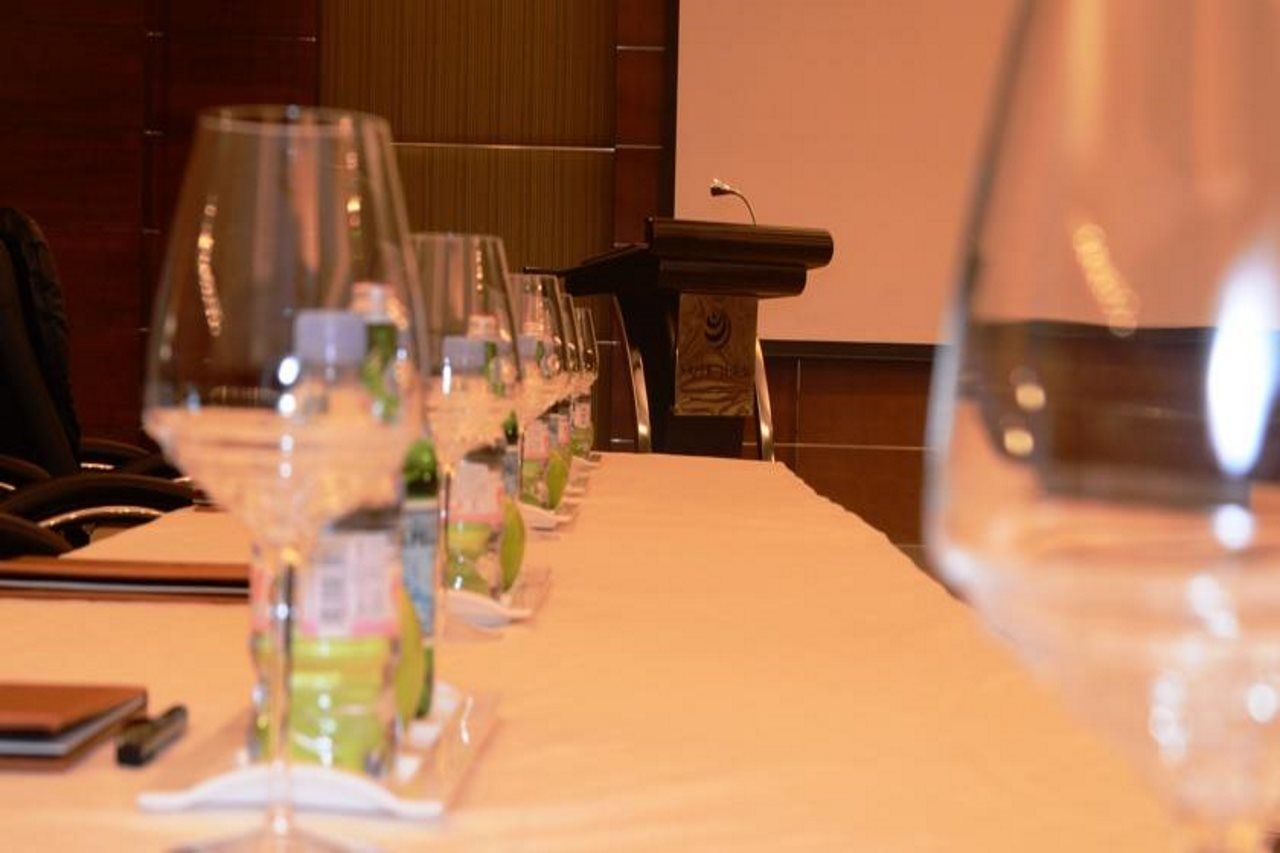 Safir Fintas Hotel Kuwait Kuwait City Exterior photo A wine tasting in progress